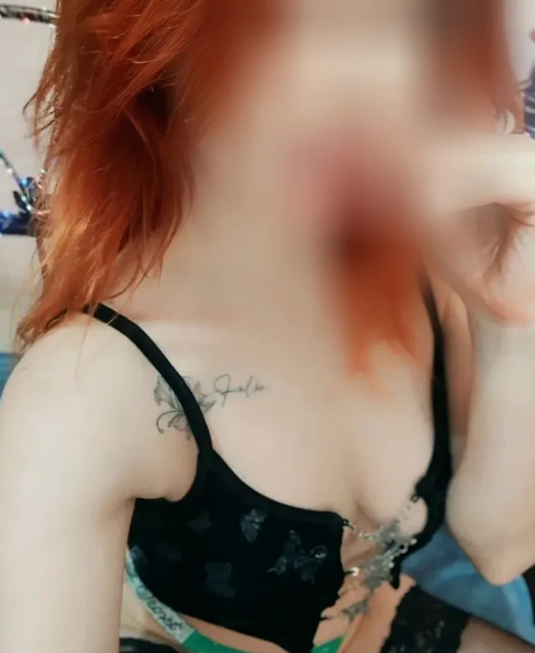 Femke, 27